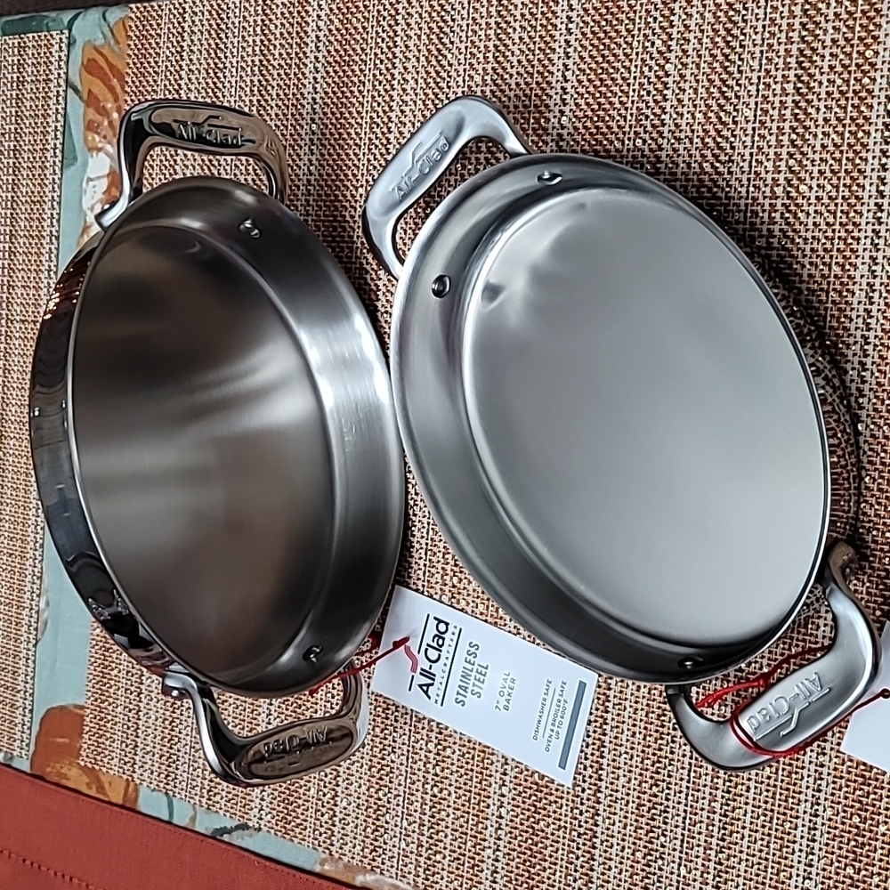 All Clad 7" Oval Baker, Gratin, Set of 2, NWT - Picture 2 of 4